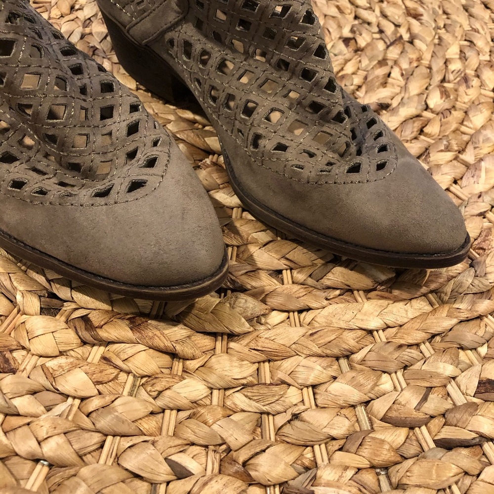 Mossimo Dillion Lasercut Split Booties - image 6